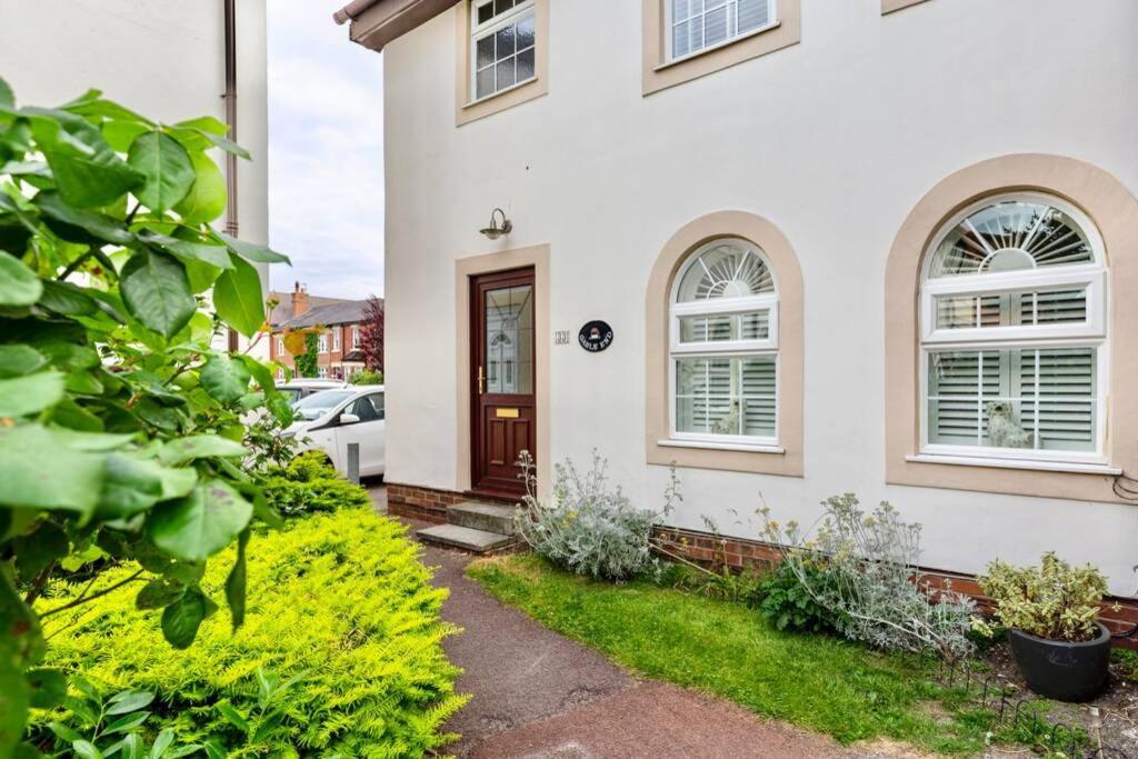 A Cheerful Three Bedroom House In Leafy Lytham Lytham St Annes Kültér fotó