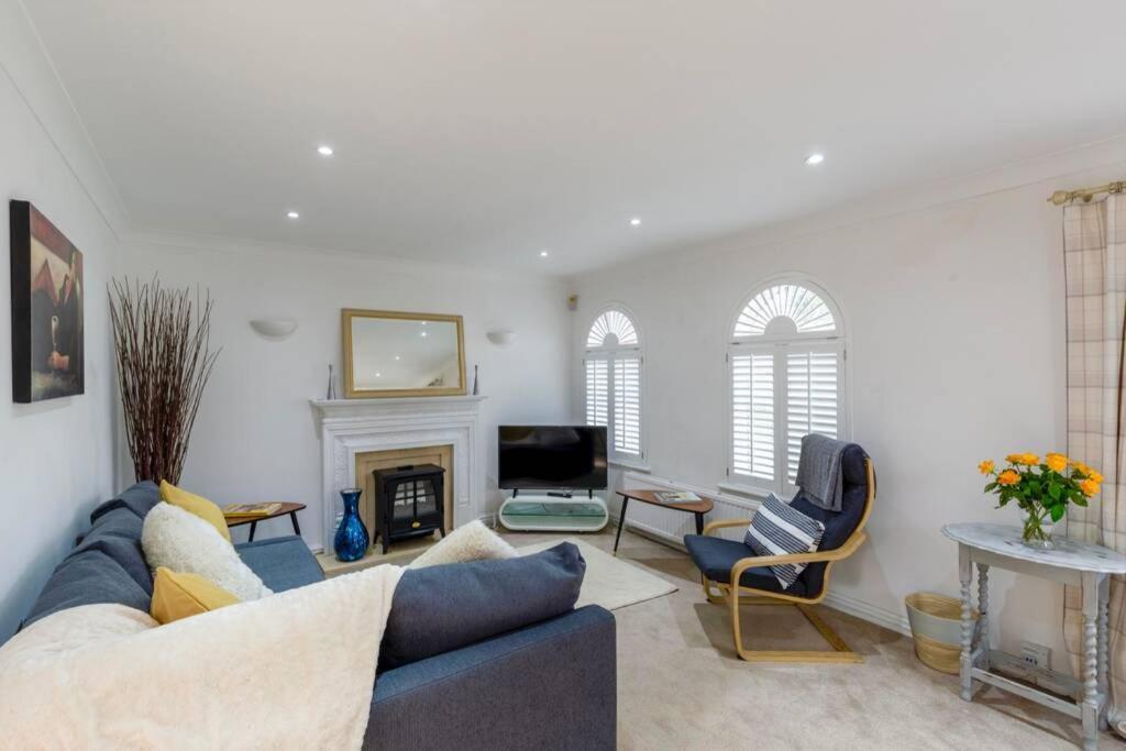 A Cheerful Three Bedroom House In Leafy Lytham Lytham St Annes Kültér fotó